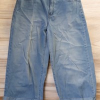 wijde jeans driekwart lang met omslagpijp lichtblauw 32 M/L