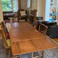 uitschuifbare eettafel ( hout)