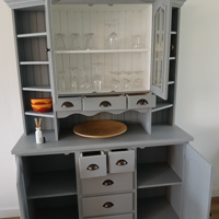 Leuke servieskast