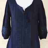 Blouse driekwart mouw, donkerblauw, maat S, M en L    Nieuw