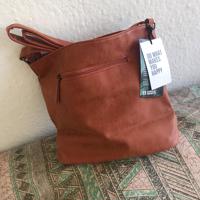 mooie nieuwe verpakte tas cognac kleur