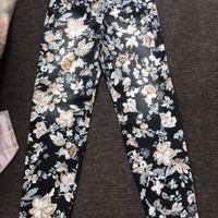 nieuwe gebloemde blauwe denim broek