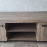 Tv meubel met 2 kastjes en 1 ligplank