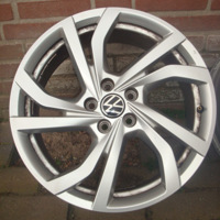 17 Inch Originele VW Polo 2G Velgen Nr 206