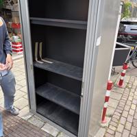 Mooi nette kast voor kantoor of anders