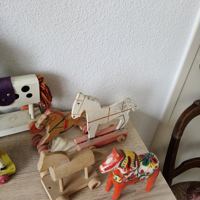 verzameling oude speelgoed paardjes