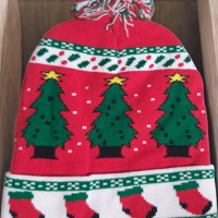 Muts met Pompon - Thema Kerst - Beanie - Acryl - Kerstbomen