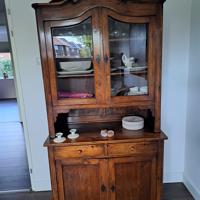 Servieskast antiek, Type Ossekop, Zuid Duits