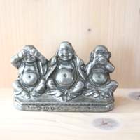Tinnen beeldje boeddha horen zien zwijgen  Ca. 7 x 3 x 5 cm 
