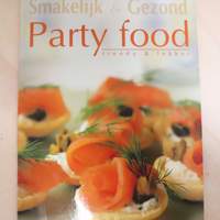 Party food. Trendy en lekker 48 blz Paperback  Als nieuw