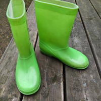 Groene regenlaarsjes maat 36