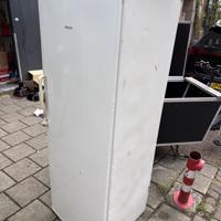 Nette Bosch vriezer - doet het nog uitstekend