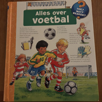 Hoe wat waarom ? Alles over voetbal (4+)