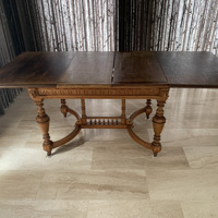 Mooie uitschuifbare eettafel