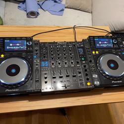 Pioneer DJ set CDJ 2000 nexus en DJM 850