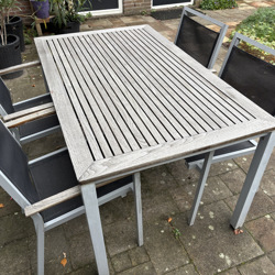 terrastafel met 4 stoelen