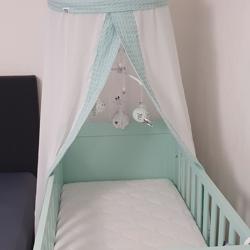 Bonita baby bed met klamboe en standaard 