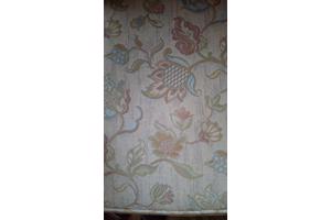 Eiken stoel met nieuwe kussens