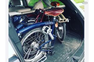 Voor de Boot en per Auto Zoek ik een of twee Brompton Vouwfietsen