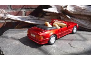 Welly Mercedes cabrio SL 500