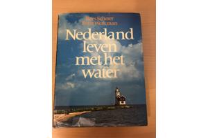 Natuurboeken en tuinboeken diversen. Dier , tuin en natuur