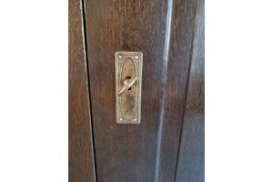 Donker eiken Jagerskast