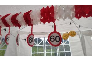 60 jaar slingers en versiering