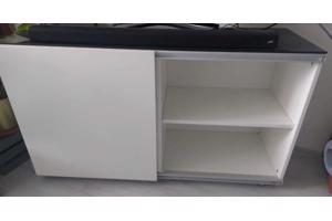 TV-meubel met schuifdeur en wieltjes