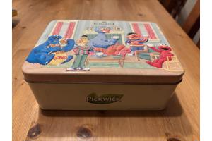 Pickwick Sesamstraat Koekblik met reliëf deksel