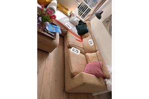 Zandkleurige hoekbank