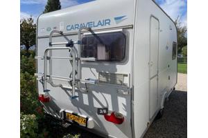 CARAVELAIR ANTARIS 400CP 2002 Lichtgewicht Vast Bed