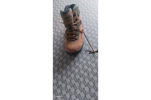 Trekking schoenen goede wandelschoenen