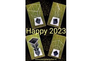 AARDBEIEN TOREN KLIMPLANTENREK etagère