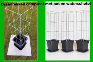 AARDBEIEN TOREN KLIMPLANTENREK etagère