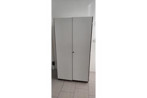 Kast met 4 planken