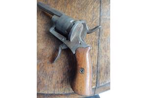 Penvuurrevolver . volkomen legaal