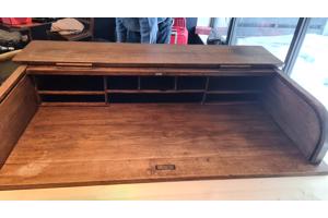 Bureau opbouw met rolluik