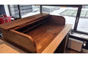 Bureau opbouw met rolluik