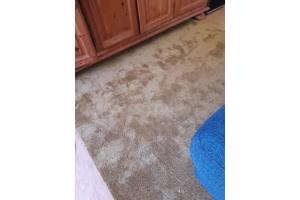 Zacht vloerkleed goudkleurig