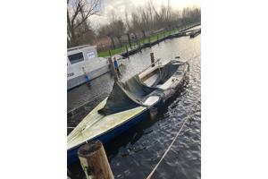 Poly Valk - Prima boot - heeft wel een onderhoudsbeurtje nodig.