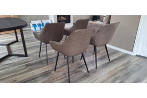 4 mooie eethoekstoelen met armleuning van kunstleer