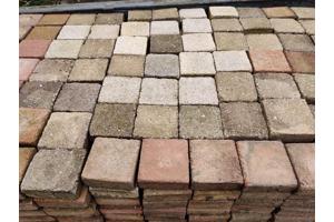Tuin (sier-)tegels 15x15cm 30+m2 (of deel hiervan)