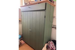 Halfhoge kledingkast IKEA