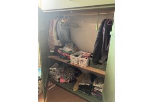 Halfhoge kledingkast IKEA