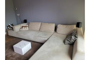 Strakke design lounge hoekbank
