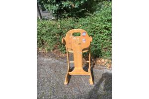 Houten kinderstoel