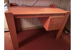 bureau voor kinderkamer