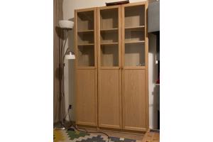 vitrinekastje met 3 deurtjes