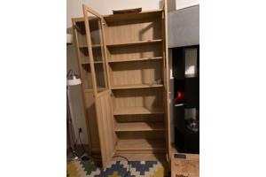 vitrinekastje met 3 deurtjes