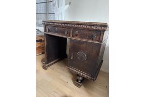 Antiek bureau
